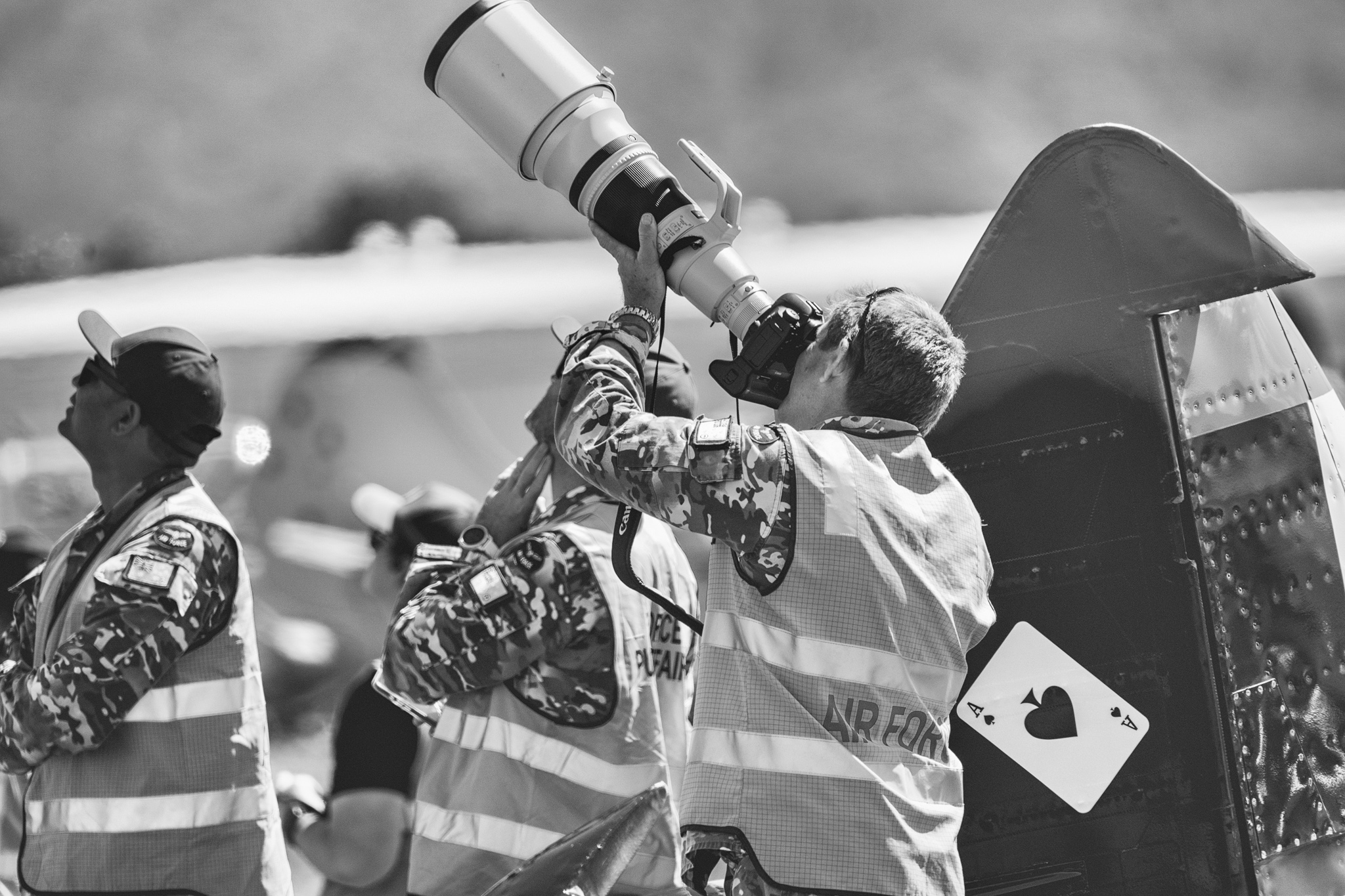 RAAF photographer on the ramp, telephoto